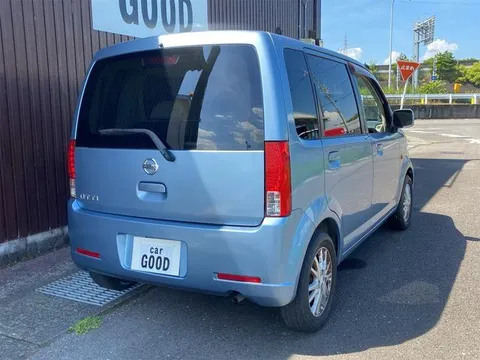 Nissan Otti