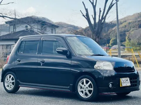 Daihatsu Esse