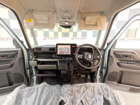 Suzuki Spacia Gear