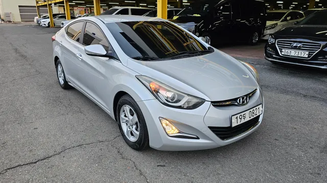 Hyundai Elantra (Avante)