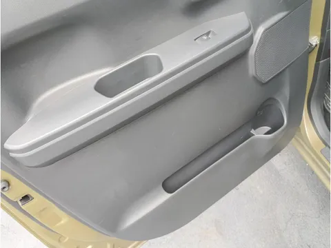 Toyota Pixis Mega