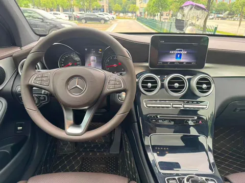 Mercedes-Benz Mercedes-Benz GLC