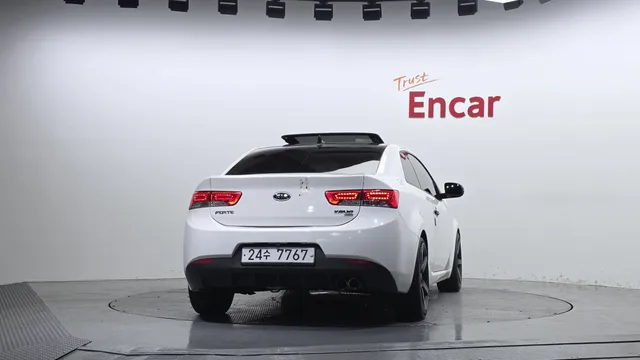 Kia Cerato (Forte)