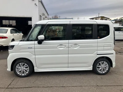 Suzuki Spacia Custom
