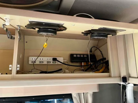 Mazda Scrum Truck