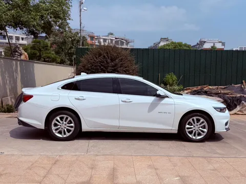 Chevrolet Malibu XL