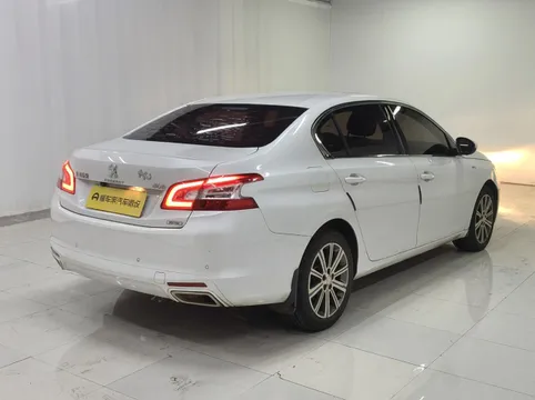 Peugeot 408