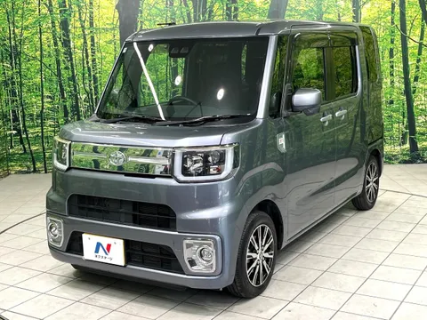 Toyota Pixis Mega