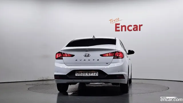 Hyundai Elantra (Avante)
