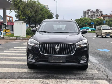 Borgward BX7
