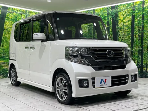 Honda N-BOX Custom