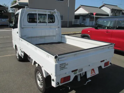 Nissan Clipper Truck