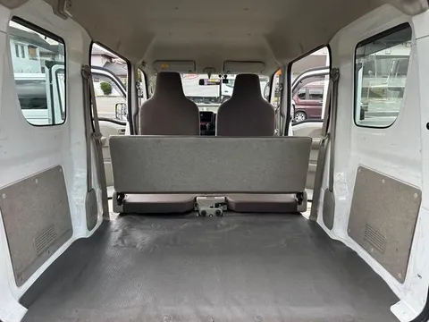 Nissan Clipper
