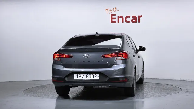 Hyundai Elantra (Avante)