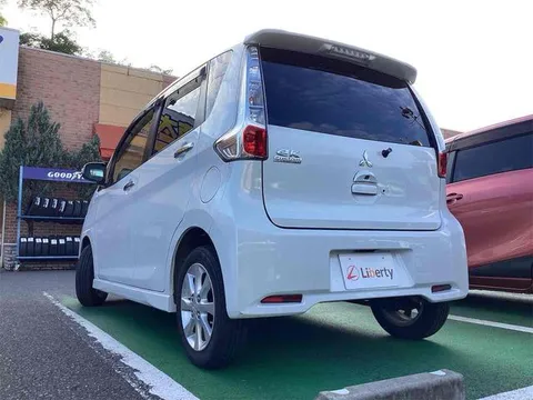 Mitsubishi eK Custom