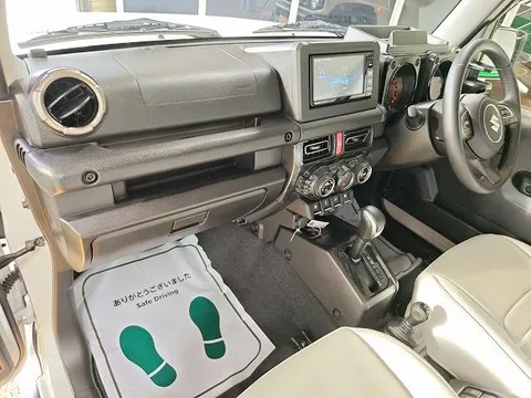 Suzuki Jimny Sierra