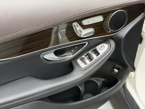 Mercedes-Benz Mercedes-Benz GLC