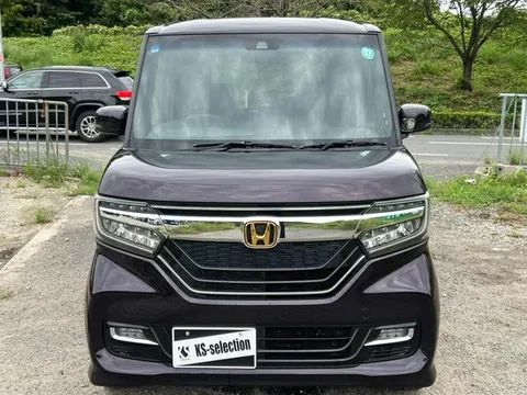 Honda N-BOX Custom