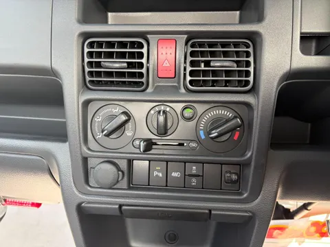 Mazda Scrum Truck
