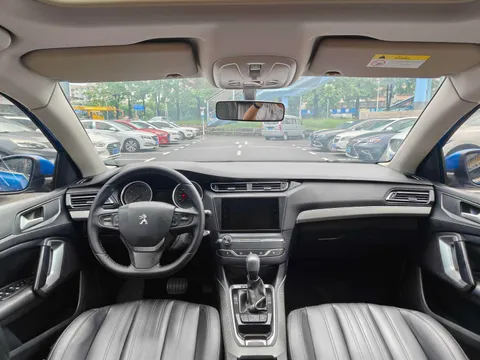 Peugeot 408
