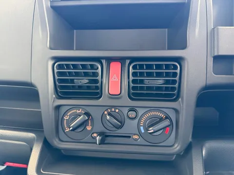 Mitsubishi Minicab Truck