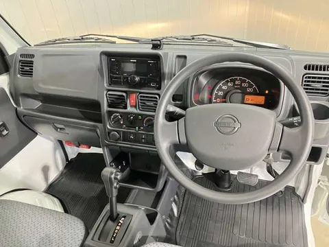 Nissan Clipper Truck