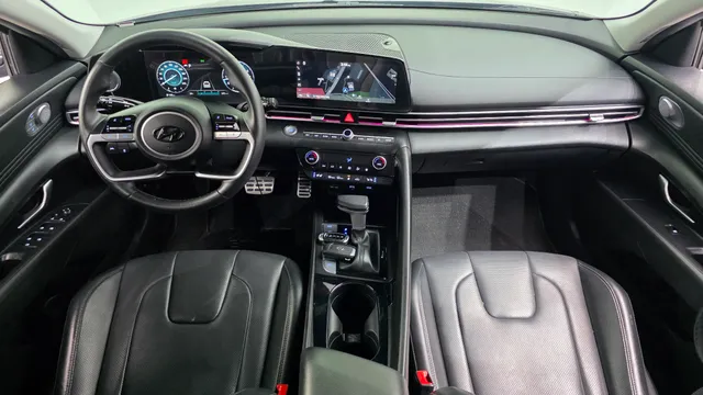 Hyundai Elantra (Avante)