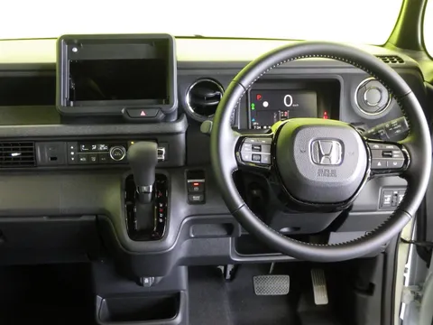 Honda N-BOX Custom
