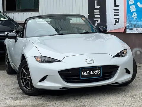 Mazda MX-5 (Roadster)