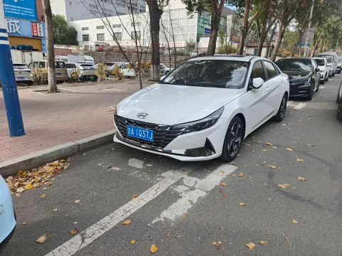 Hyundai Elantra (Avante)
