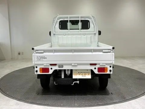 Nissan Clipper Truck