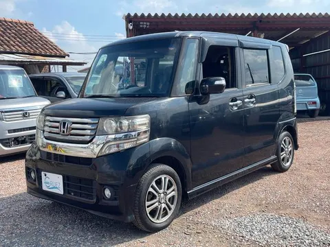Honda N-BOX Custom