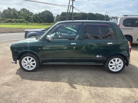 Daihatsu Mira Gino