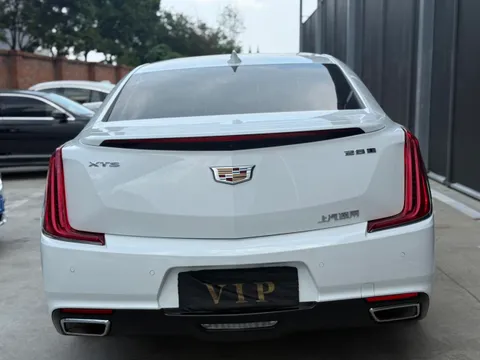 Cadillac XTS