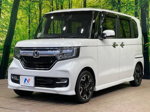 Honda N-BOX Custom
