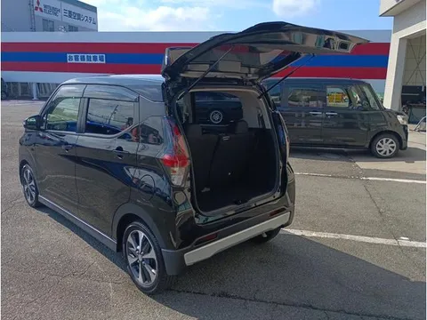 Mitsubishi eK X