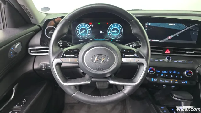 Hyundai Elantra (Avante)