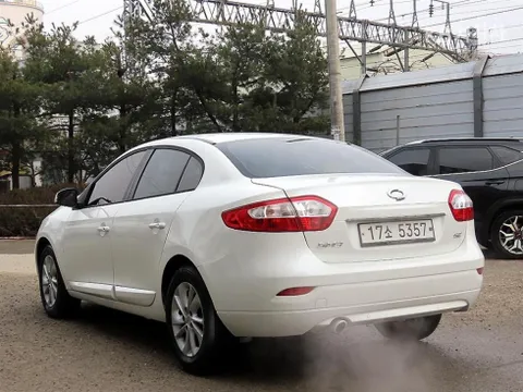 Renault SM3