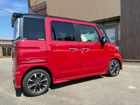 Suzuki Spacia