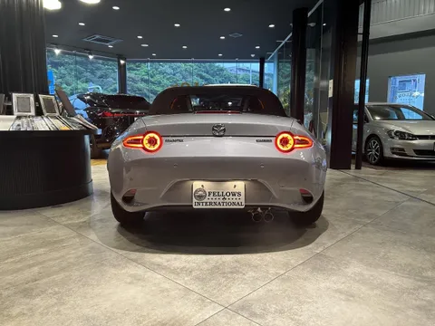 Mazda MX-5 (Roadster)