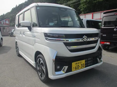Suzuki Spacia Custom