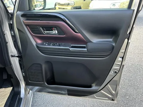 Suzuki Spacia Custom