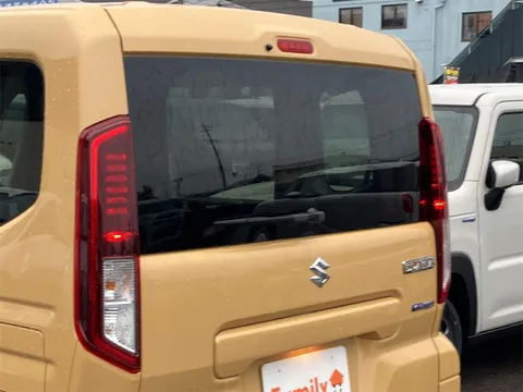 Suzuki Spacia
