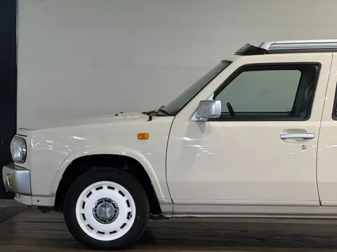 Nissan Rasheen
