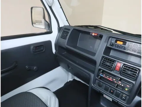 Nissan Clipper Truck