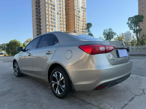 Roewe 360