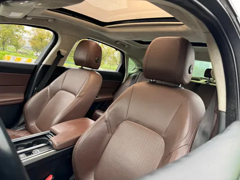 Jaguar XFL