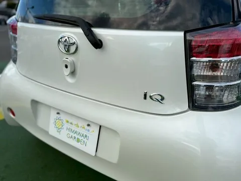 Toyota iQ