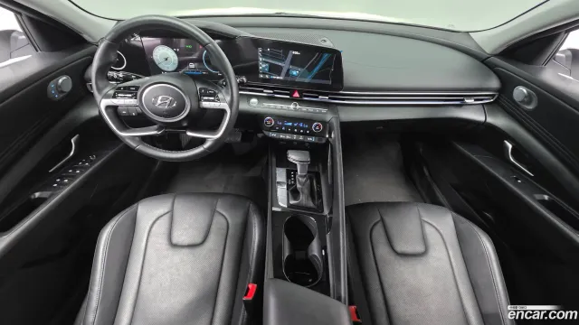 Hyundai Elantra (Avante)