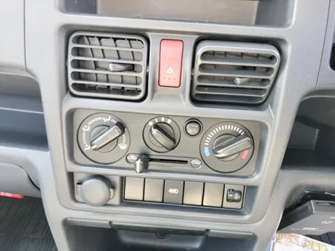 Nissan Clipper Truck